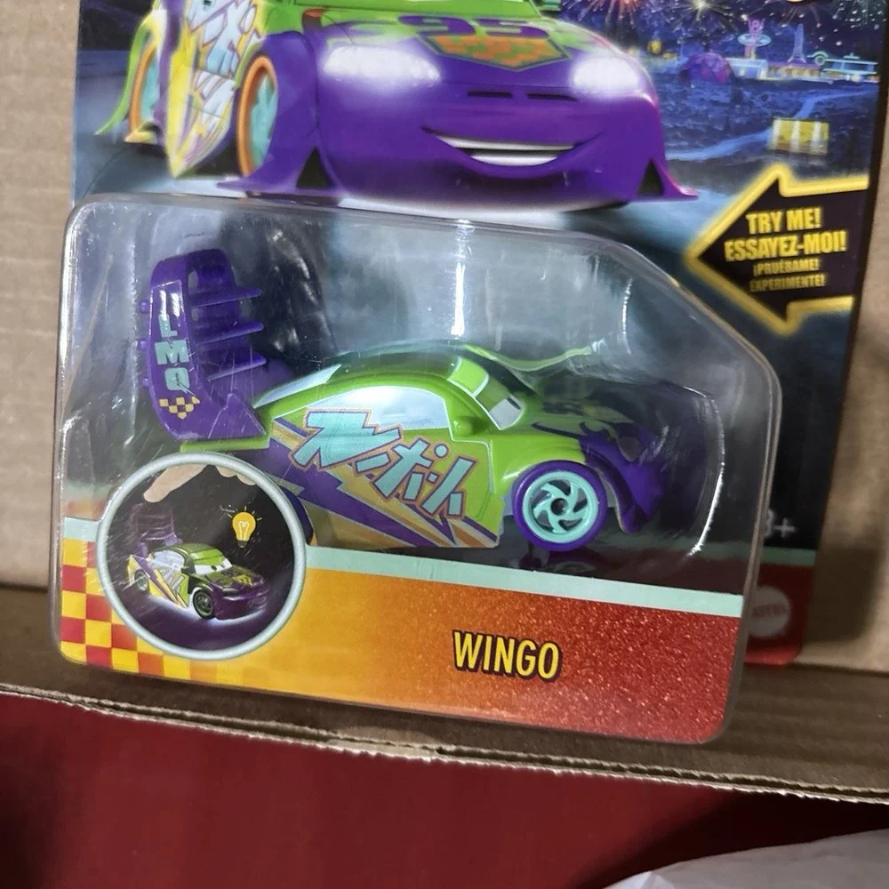 Disney Pixar Cars Light Up - Race To Celebrate - Wingo